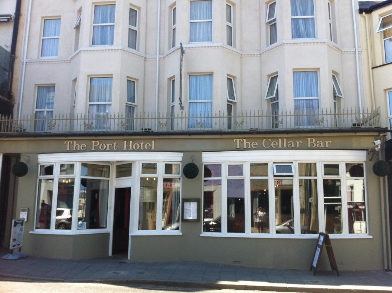 The Port Hotel Portrush Εξωτερικό φωτογραφία